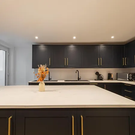 Feriehus 4 Bedroom With Parking Harrogate