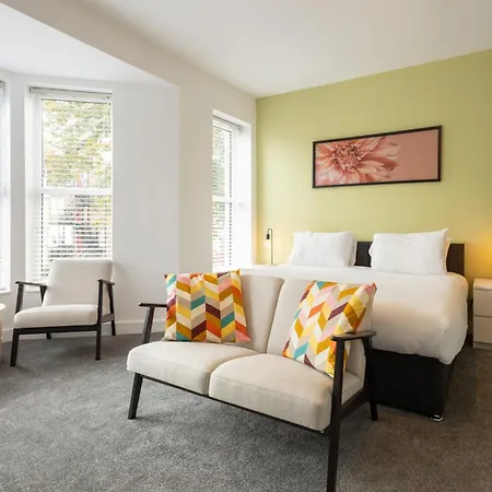 4 Bedroom With Parking