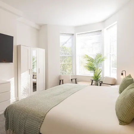4 Bedroom With Parking Tatil Evi Harrogate