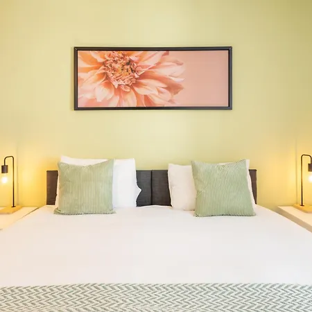4 Bedroom With Parking Tatil Evi Harrogate